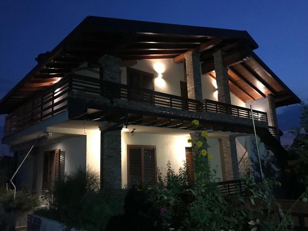 Sara'S Villa Shkoder Exterior photo